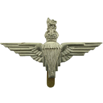 WW2 British Parachute regiment cap badge with slider or pin