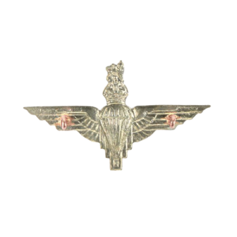 WW2 British Parachute regiment cap badge with slider or pin