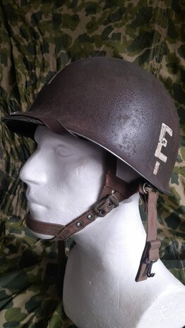 M1C Helmet 101st 326th ABN Engineering / Recon 2nd Bat.